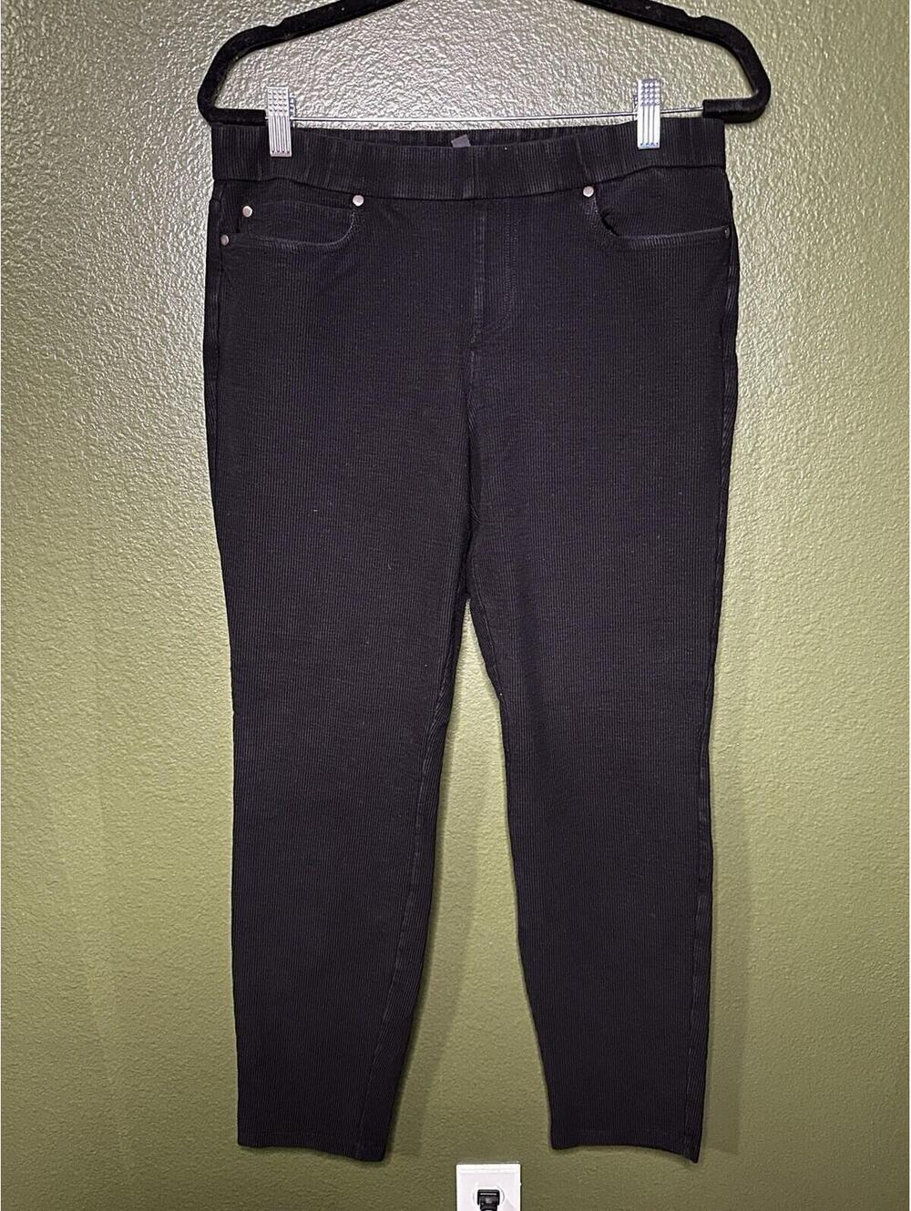 Eileen Fisher Subtle Corduroy Size M Black Straight Leg Stretch